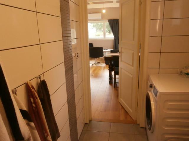 Stuga Pa Hassloe Bredavik  Bagian luar foto